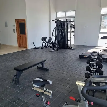 Vista Al Mar, Gym, Piscina, Playa, Piso 14