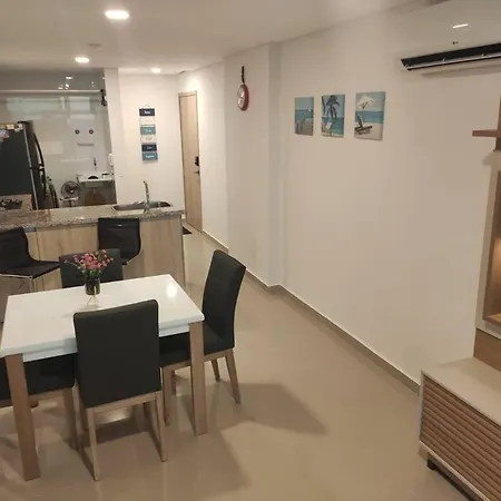 Vista Al Mar, Gym, Piscina, Playa, Piso 14 Apartamento Cartagena