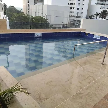 Vista Al Mar, Gym, Piscina, Playa, Piso 14 Apartamento *