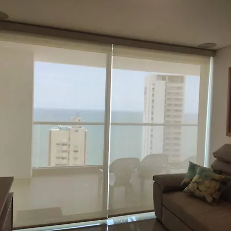 Vista Al Mar, Gym, Piscina, Playa, Piso 14 Apartamento