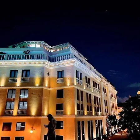 Apartamento Vista Al Mar, Gym, Piscina, Playa, Piso 14 *