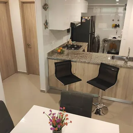 Apartamento Vista Al Mar, Gym, Piscina, Playa, Piso 14
