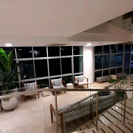 Apartamento Vista Al Mar, Gym, Piscina, Playa, Piso 14 *